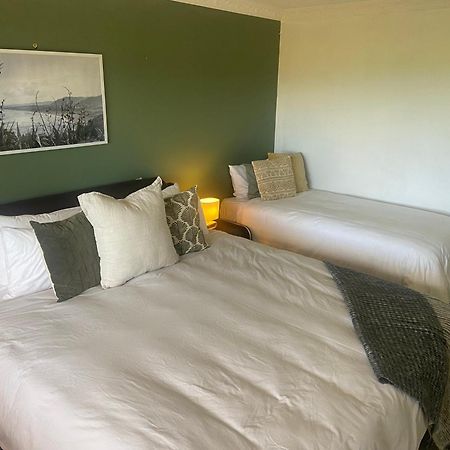 Fairhall Guest Lodge Woodbourne ภายนอก รูปภาพ