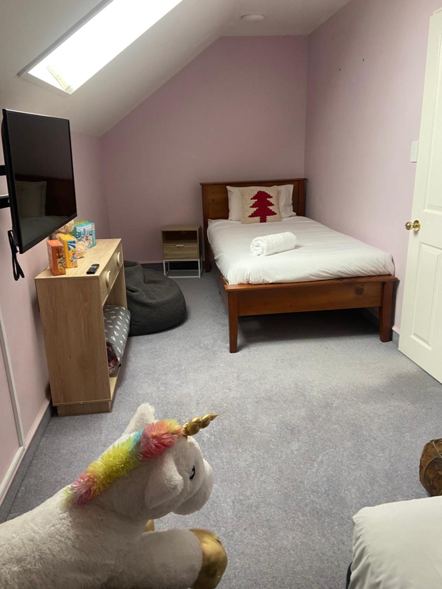 Fairhall Guest Lodge Woodbourne ภายนอก รูปภาพ